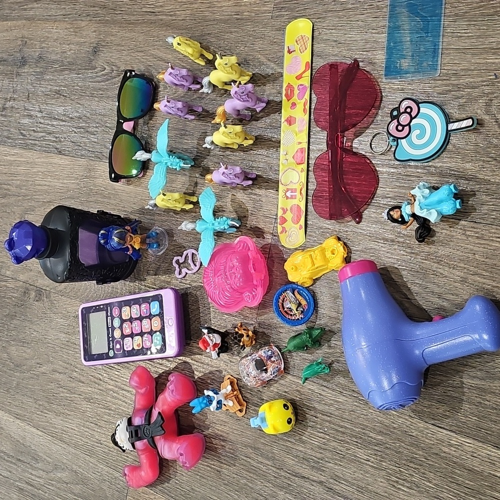 Monster High And Other Toys Bundle